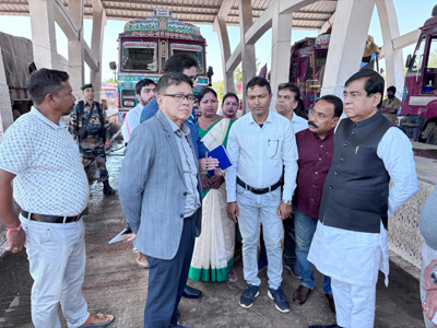 Mayor of Agartala Municipal Corporation (AMC) Dipak Majumder visited the fish depot at Anandanagar area at the outskirts of Agartala on December 10 to review the functioning of the depot.